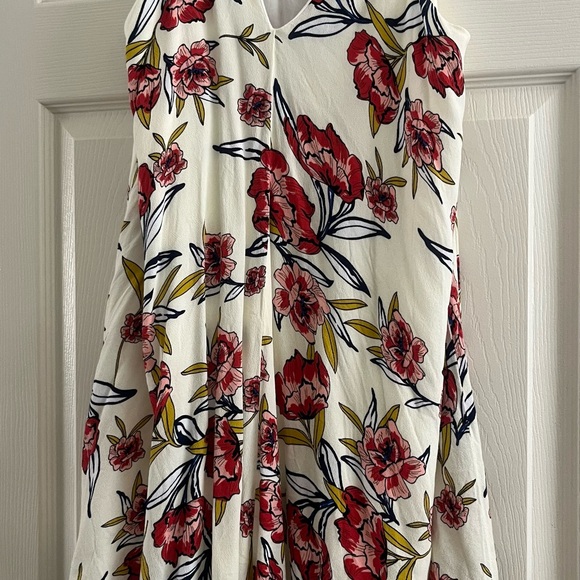 Pinkblush White Floral Dress - Picture 2 of 3